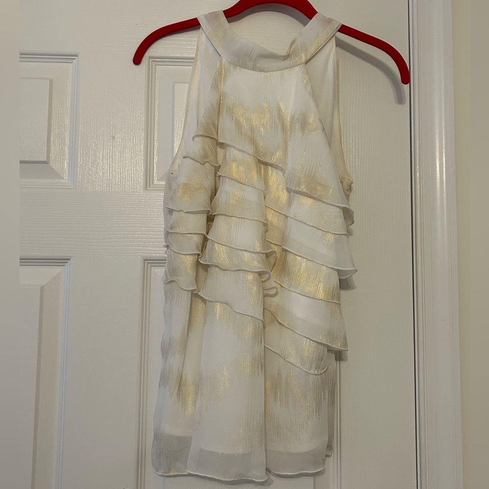 🌷Like new juniors small I Z Byer gold dressy halter top🌷